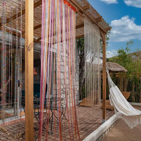 Апартаменты La Roulotte Du Tzigane *